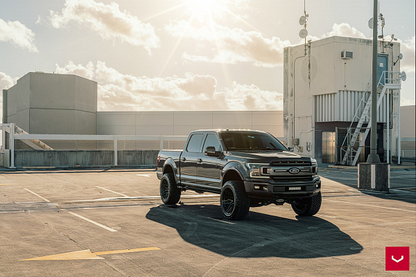 Фото дисков Vossen HF6-5 Черный глянец на Ford F-150 XIII
