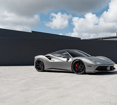 Фото дисков Vossen HF-5 на Ferrari 488