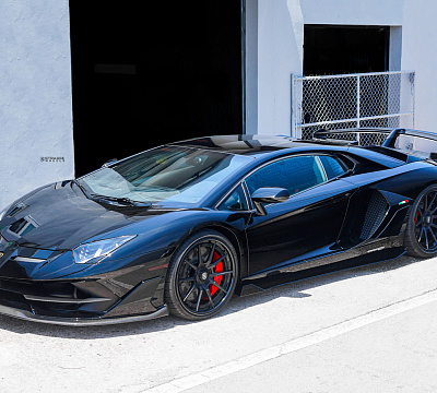 Фото дисков Strasse Wheels SV10 Deep Concave FS на Lamborghini Aventador