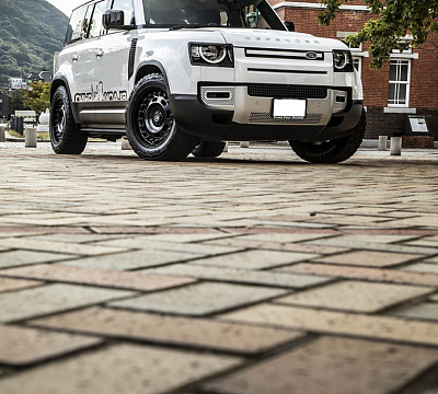 Фото дисков Black Rhino AXLE на Land Rover Defender II