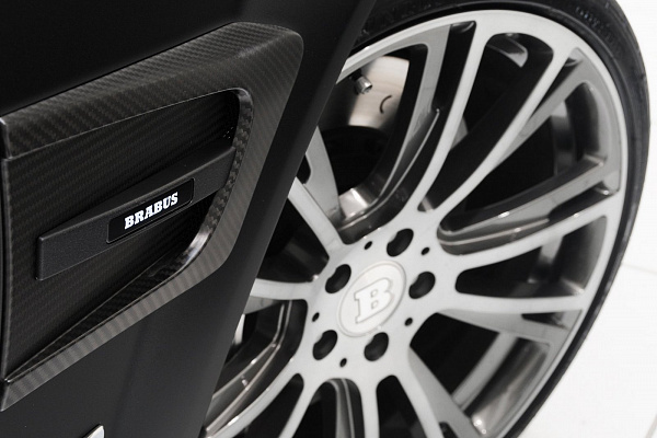 Фото дисков BRABUS Monoblock R Глянцевый графит на Mercedes-Benz C-Class (W204)