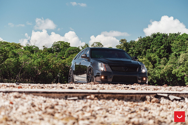 Фото дисков Vossen HF-3 Глянцевый темный лак на Cadillac CTS II