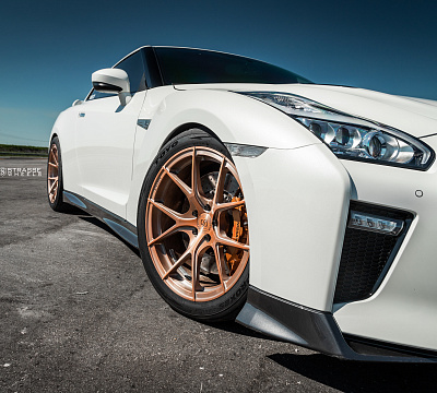 Фото дисков Strasse Wheels SM5R Deep Concave Monoblock на Nissan GT-R