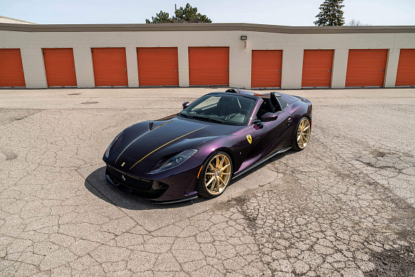 Фото дисков HRE P104SC Глянцевое золото на Ferrari 812