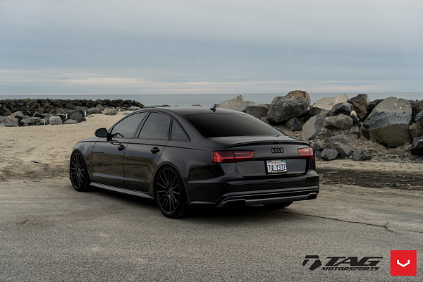 Фото дисков Vossen VFS-2 Черный глянец на Audi A/RS 6 (C7)
