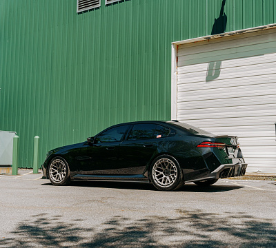 Фото дисков Brixton Forged TR08 AERO1 на BMW 5/M5 (G60/G90)