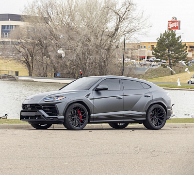 Фото дисков Vossen S17-01 на Lamborghini Urus