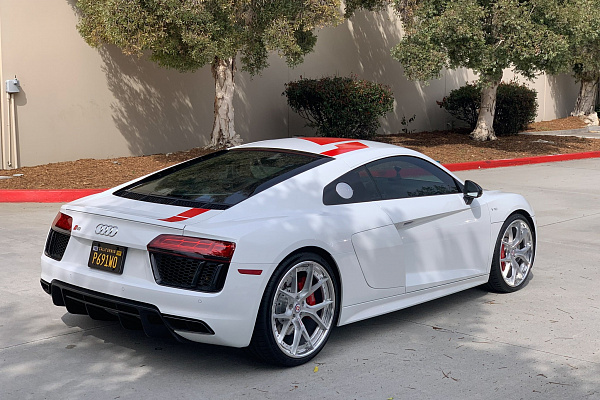 Фото дисков HRE S101 Глянцевый лак на Audi R8 (4S)
