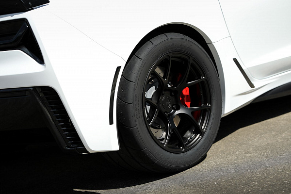 Фото дисков BC Forged RZ05 Черный сатин на Chevrolet Corvette C7