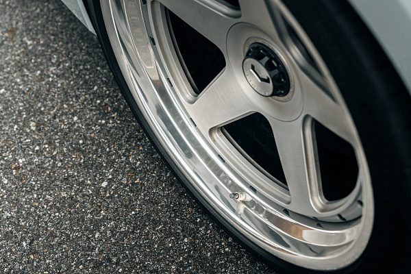 Фото дисков Vossen GEN-01 (3-Piece) Сатиновый лак на Chevrolet Corvette C8
