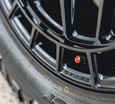 Фото дисков Vossen HFX-1 (6-Lug) на Toyota Hilux VIII