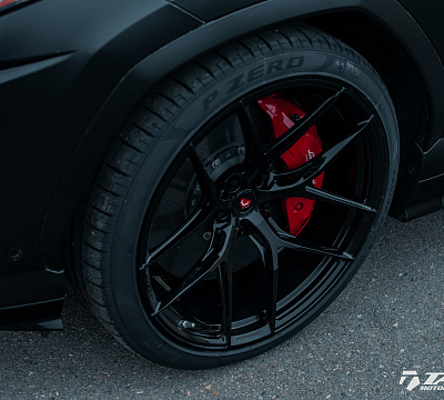 Фото дисков Vossen S21-01 на Lamborghini Urus