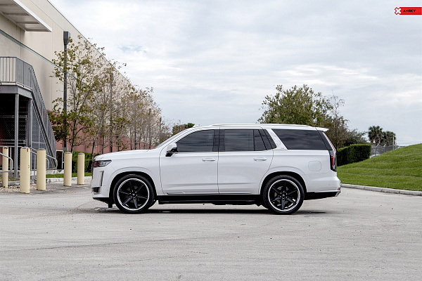 Фото дисков Anrky AN36-S Черный глянец на Cadillac Escalade V