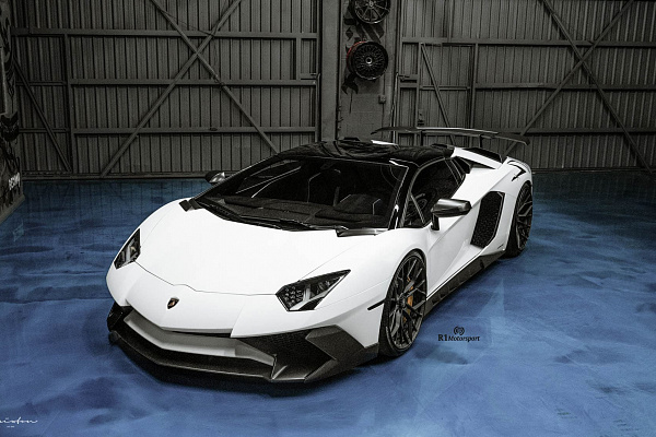 Lamborghini Aventador SV