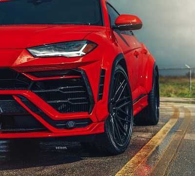 Фото дисков Strasse Wheels SV10M Track на Lamborghini Urus