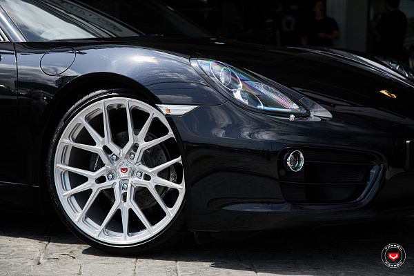 Фото дисков Vossen M-X3 Глянцевый лак на Porsche Cayman II