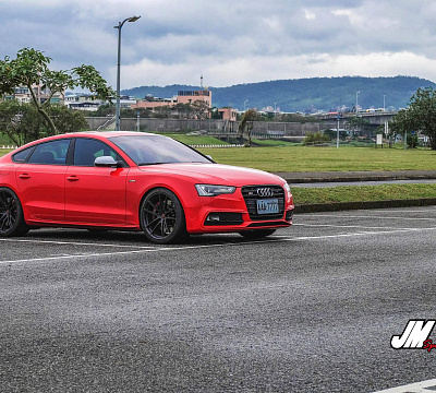 Фото дисков HRE P104 на Audi A/S/RS 5 (8T)