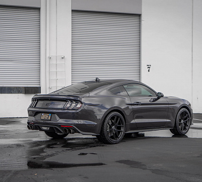 Фото дисков HRE FF21 на Ford Mustang VI