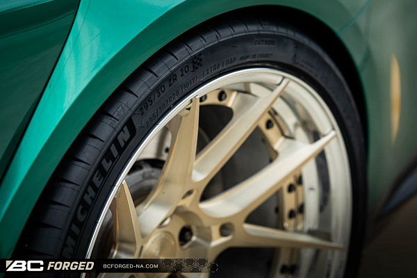 Фото дисков BC Forged HCA165 Сатиновая шампань на BMW 3/M3 (G2x/G80)