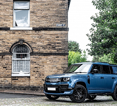 Фото дисков Kahn G06 на Land Rover Defender II