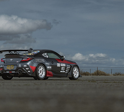 Фото дисков Motegi Racing MF413 SS6 на Toyota GR86