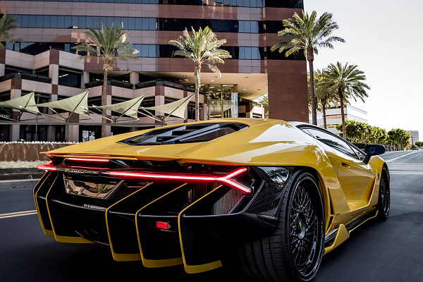Фото дисков HRE 501 Черный сатин на Lamborghini Centenario