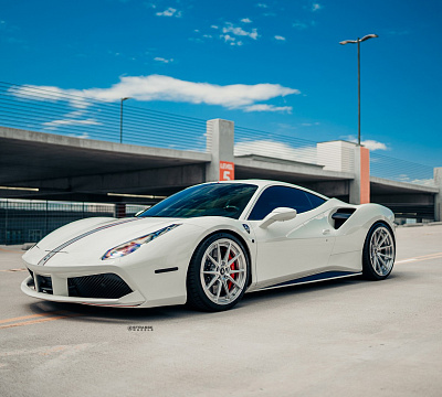 Фото дисков Strasse Wheels SV10 Deep Concave Duoblock на Ferrari 488