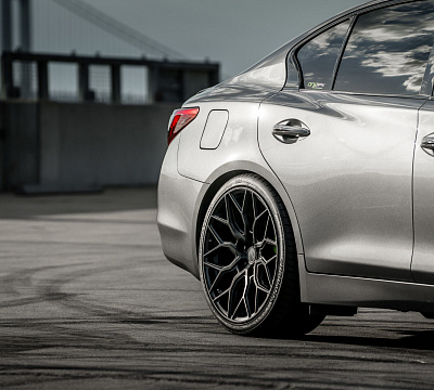 Фото дисков Vossen HF-2 на Infiniti Q50