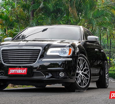Фото дисков Vossen HF-2 на Chrysler 300 II