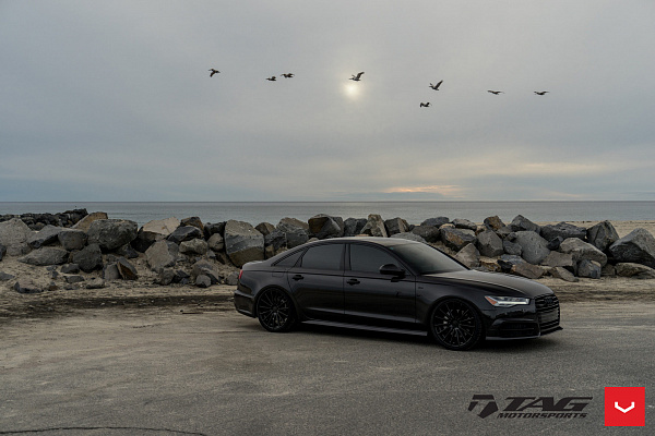 Фото дисков Vossen VFS-2 Черный глянец на Audi A/RS 6 (C7)