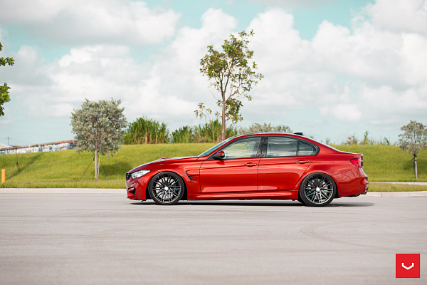 Фото дисков Vossen VFS-4 Глянцевый графит на BMW 3/M3 (F3x/F80)