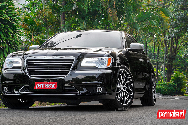 Фото дисков Vossen HF-2 Алмазная проточка на Chrysler 300 II