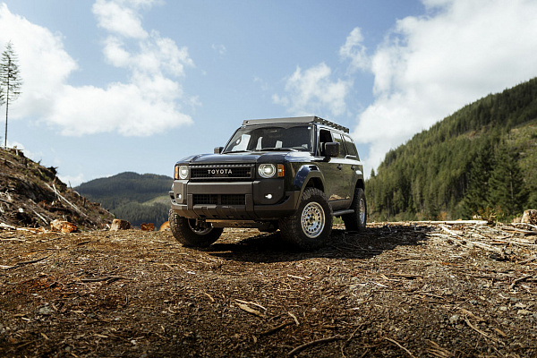 Фото дисков Black Rhino AWOL Сатиновый лак на Toyota Land Cruiser Prado 250
