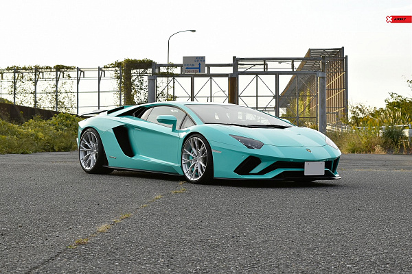 Lamborghini Aventador S