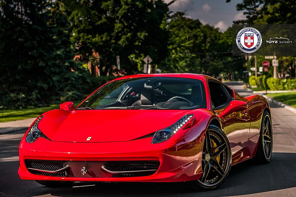 Фото дисков HRE S107 Сатиновая бронза на Ferrari 458