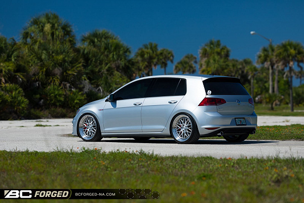 Фото дисков BC Forged LE81 // MLE81 Глянцевый лак на Volkswagen Golf VII