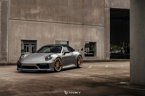 Фото дисков Anrky AN31 Сатиновое золото на Porsche 911 VIII