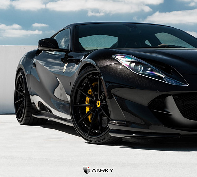 Фото дисков Anrky AN38 на Ferrari 812