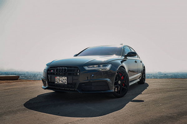 Фото дисков HRE FF11 Черный сатин на Audi A/RS 6 (C7)