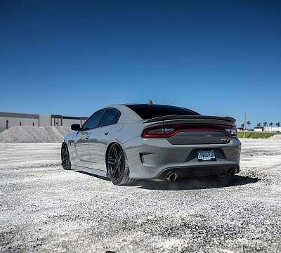 Фото дисков Vossen HF-1 на Dodge Charger VII