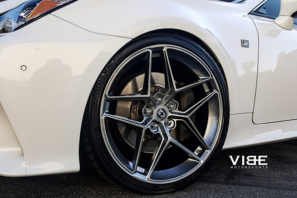 Фото дисков HRE FF11 Глянцевый графит на Lexus RC