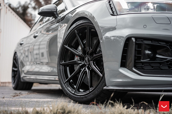 Фото дисков Vossen HF-3 Черный глянец на Audi A/S/RS 5 (F5)
