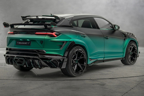 Фото дисков Mansory YN.5 Черный глянец на Lamborghini Urus