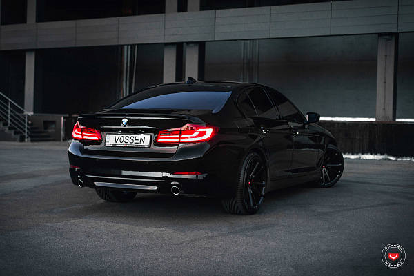 Фото дисков Vossen CG-203 Черный глянец на BMW 5/M5 (G30/F90)