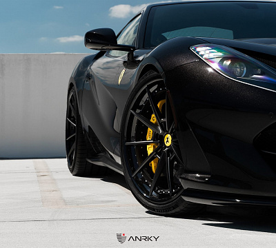 Фото дисков Anrky AN38 на Ferrari 812