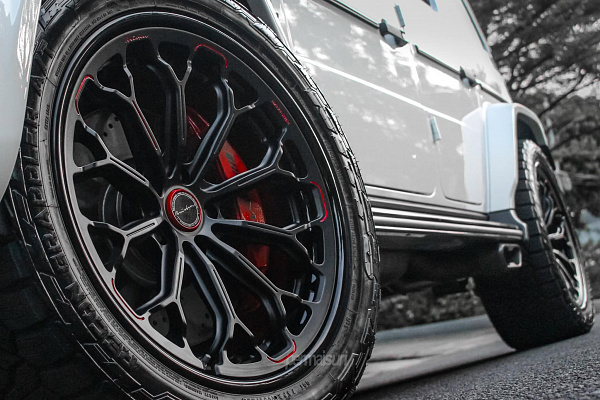 Фото дисков Brixton Forged CM6-RS Черный сатин на Mercedes-Benz G-Class III