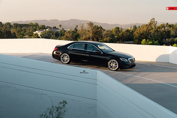 Фото дисков Anrky AN32 Глянцевый лак на Mercedes-Benz S-Class (W222, C217)