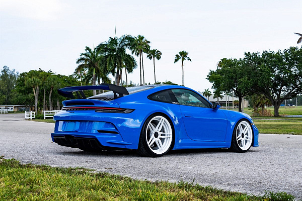 Фото дисков Anrky AN27 Белый глянец на Porsche 911 VIII