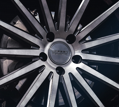 Фото дисков Vossen VFS-2 на Audi Q5 (8R)