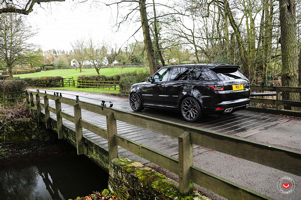 Фото дисков Vossen S17-01 Глянцевый темный лак на Range Rover Sport II